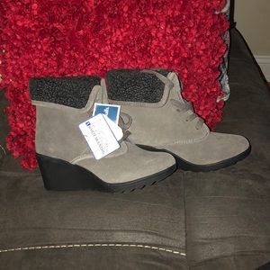 BRAND NEW White Mountain Boots